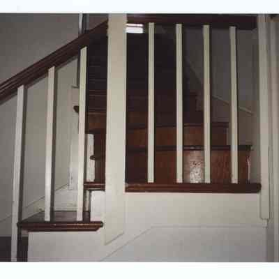Photograph of an unknown house, Springfield, 1990