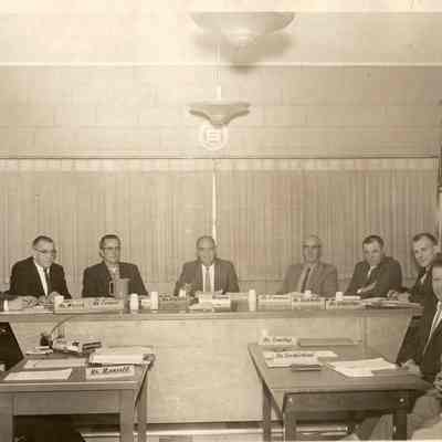 Springfield City Council members around table