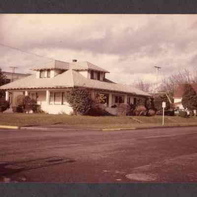 Photograph of Laxton House, 5th and B Street, Springfield, Oregon, 1974
