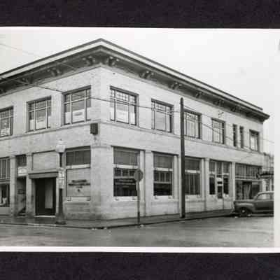 Photograph of IOOF Building 344 Main Street, Date Unknown