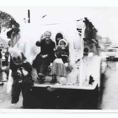 Photograph of the 1981 Christmas Parade, Springfield