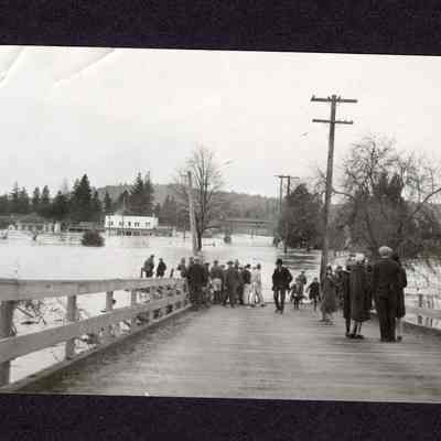 Flood of 1927, Washed-out bridge