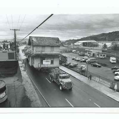Photograph of the relocation of the Springfield Train Depot, 1989