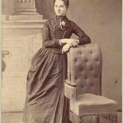 Photograph of Emma Azalea Dodd, circa 1890