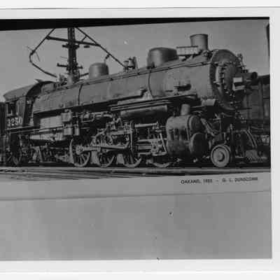 Photograph of Southern Pacific locomotive number 3250, Oakland, California, 1935