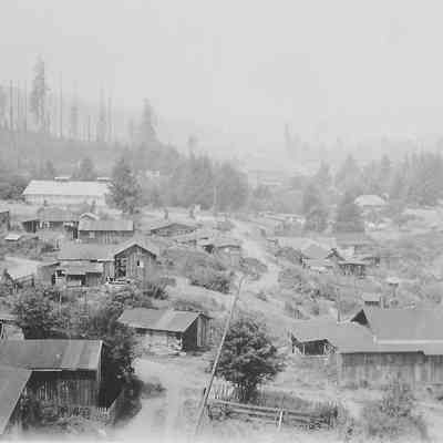 Photograph of Oklahoma Heights, south of Wendling Oregon