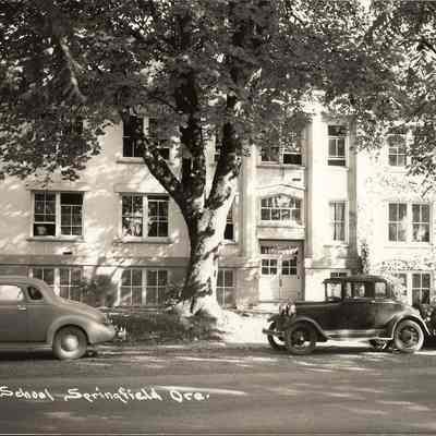 Photograph of Springfield High School, Mill St. Springfield, Oregon, 1937