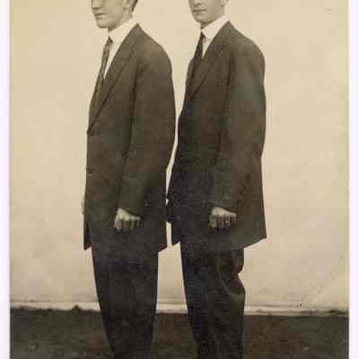 Postcard photograph of Bill Davis and Yale Smith addressed to Etta Davis, 1919