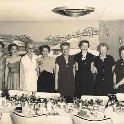 Social group of women. (Probably Altrusa Club)