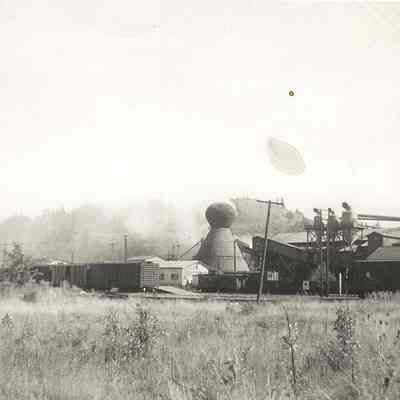 Photograph of Booth-Kelly Lumber Mill, Springfield, Oregon, Circa 1946