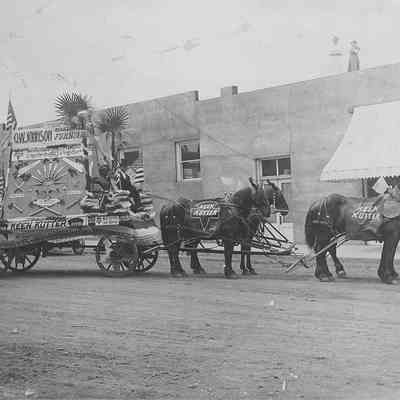 Photograph of Springfield Parade Float, circa 1910