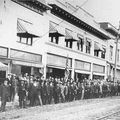 Photograph of Main Street, Springfield, Oregon, 1911