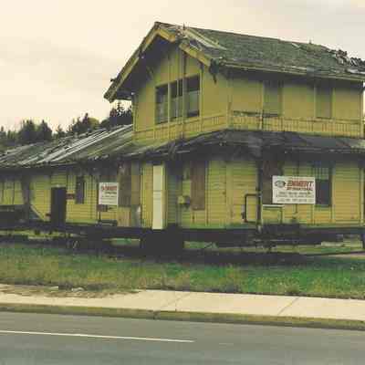 Photograph of Springfield Depot Moving Day, Springfield, OR, Date Unknown