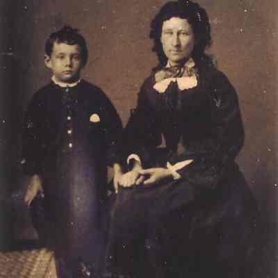 Photograph of Paul Hadley as a Child, with his Mother, Springfield, OR, date unknown