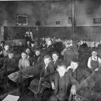 Photograph of at Springfield Public School, 4th Grade Class, 1908