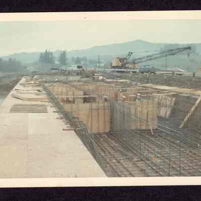Photograph of Creswell Bridge Project Construction Crew, undated