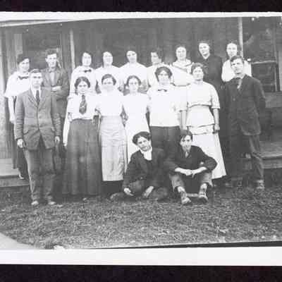 Photograph of class at McKenzie Union High School, 1916