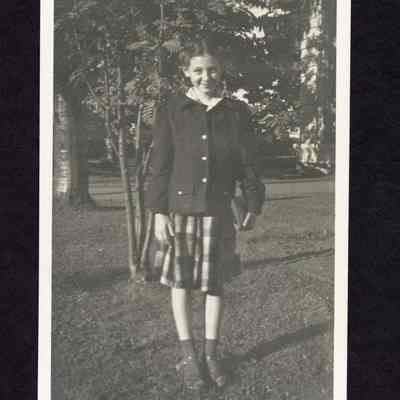 Photograph of Jeanne "Sis" Hilliken, 1935-1940