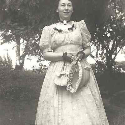 Edwina Meacham in pageant costume