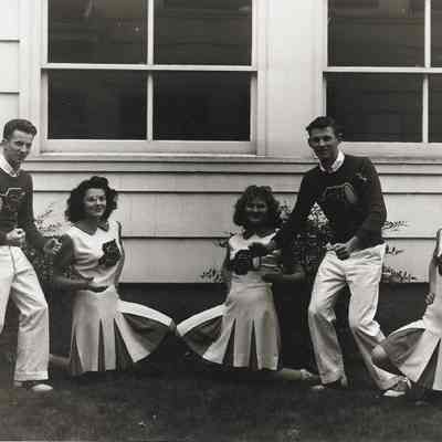 Cheerleaders, Union High School, Springfield, 1940s