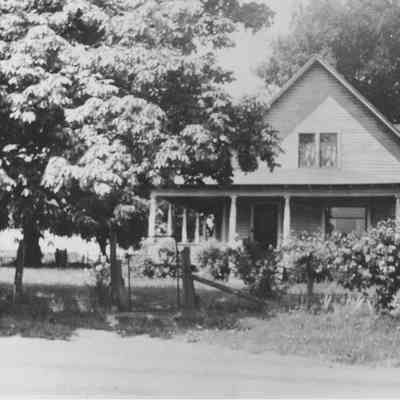Photograph of McPherson Springfield House, Creswell, Oregon, 1955