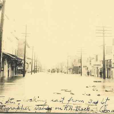 Photograph of Main Street flooded, Springfield, Oregon, circa 1909