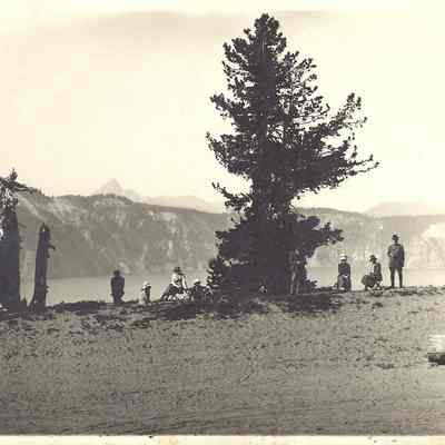 Photograph of people at Crater Lake, Oregon
