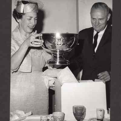 Photograph of Meredith Wilson, U.of O. President, and Mrs. Wilson. Date unknown.
