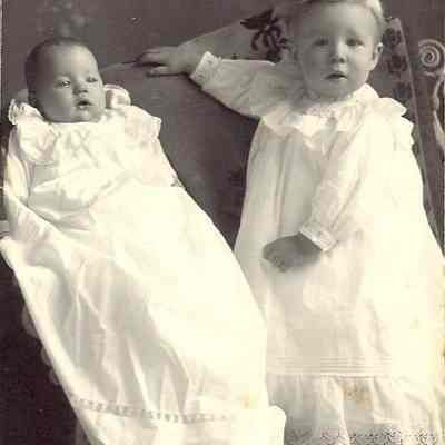 Photograph of Henry E. and Emma Wylie's children: Mary and Kenneth, circa 1905