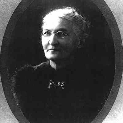Photograph of Elizabeth Young Warner, age 82, 1906
