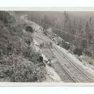 Photograph of a train accident, Cruzatte?, Oregon, undated