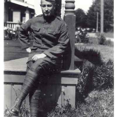 Photograph of unknown soilder