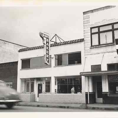McKees Bakery 1948