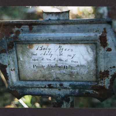 Photograph of Baby Myers Grave Marker in Glenwood Cemetery, 1980-1999