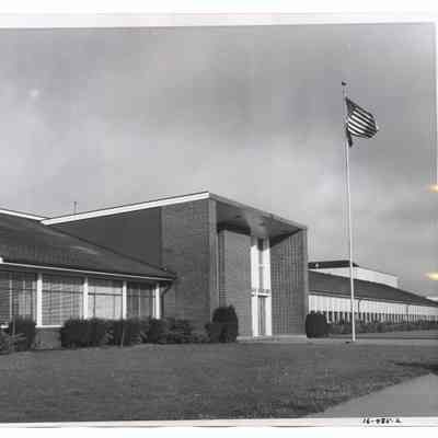 Photograph of the Springfield Junior High school building