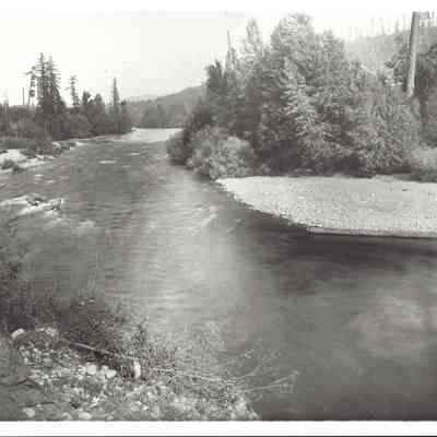 Photograph of the McKenzie River at mouth of chute