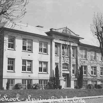 Photograph of second Springfield High School building, Springfield, Oregon, 1950