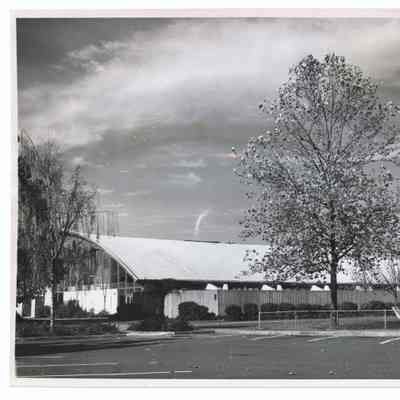 Photograph of Willamalane Pool built in 1963, Springfield