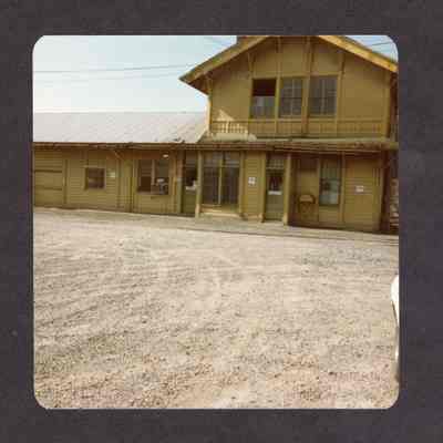 Photograph of Springfield Railroad Station, Springfield, Oregon, 1984