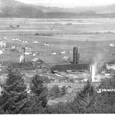 Photograph of Booth-Kelly Mill, Springfield, Oregon, 1911
