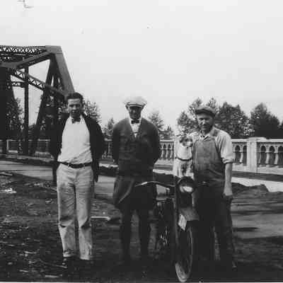 Photograph of Bill Davis and motorcycle