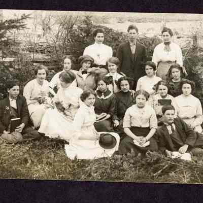 Photograph of a group of eighteen people outside at Belknap Springs, Oregon