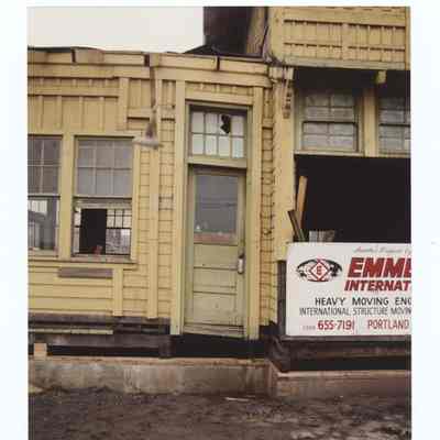 Photograph of the Springfield Train Depot relocation, 1989
