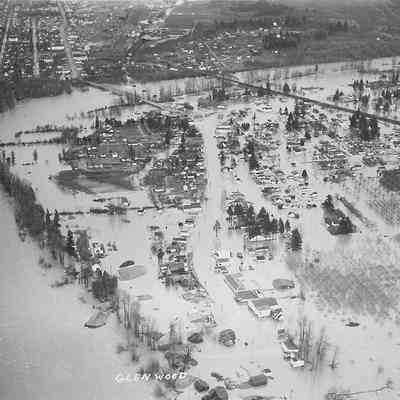 Photograph of aerial view of flooded Glenwood, Oregon, 1948