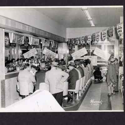Photograph of the grand opening of Soda Fountain, Springfield, Oregon