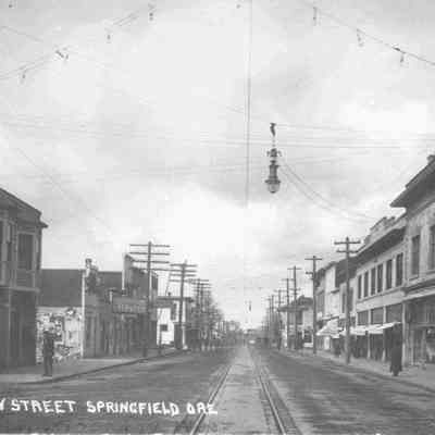 Photograph of Main street, Springfield Oregon