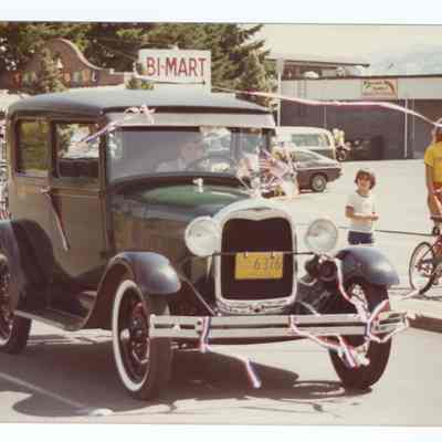 Photograph of a Summer parade, Springfield, circa 1979