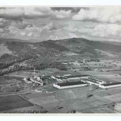Aerial photograph of Booth Kelly Lumber Mill, Springfield