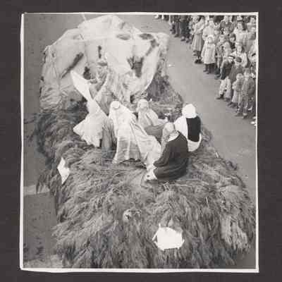 Photograph of Springfield, Oregon Christmas Parade. Date unknown.