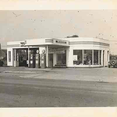 Mobil Oil And Gas Station, 1948